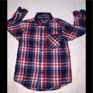 Tommy Hilfiger boys buttoned down shirt.